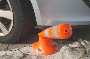 Flexible post 1000 mm - white red tape