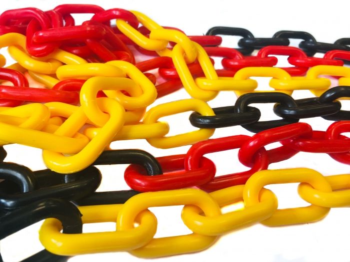 8mm chain - yellow, red, black