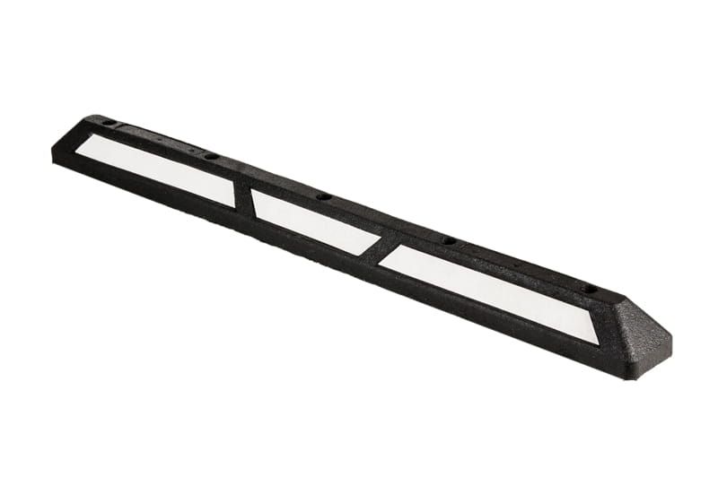 Ogranicznik parkingowy gumowy 1800x150x100 mm czarny, odblask biały